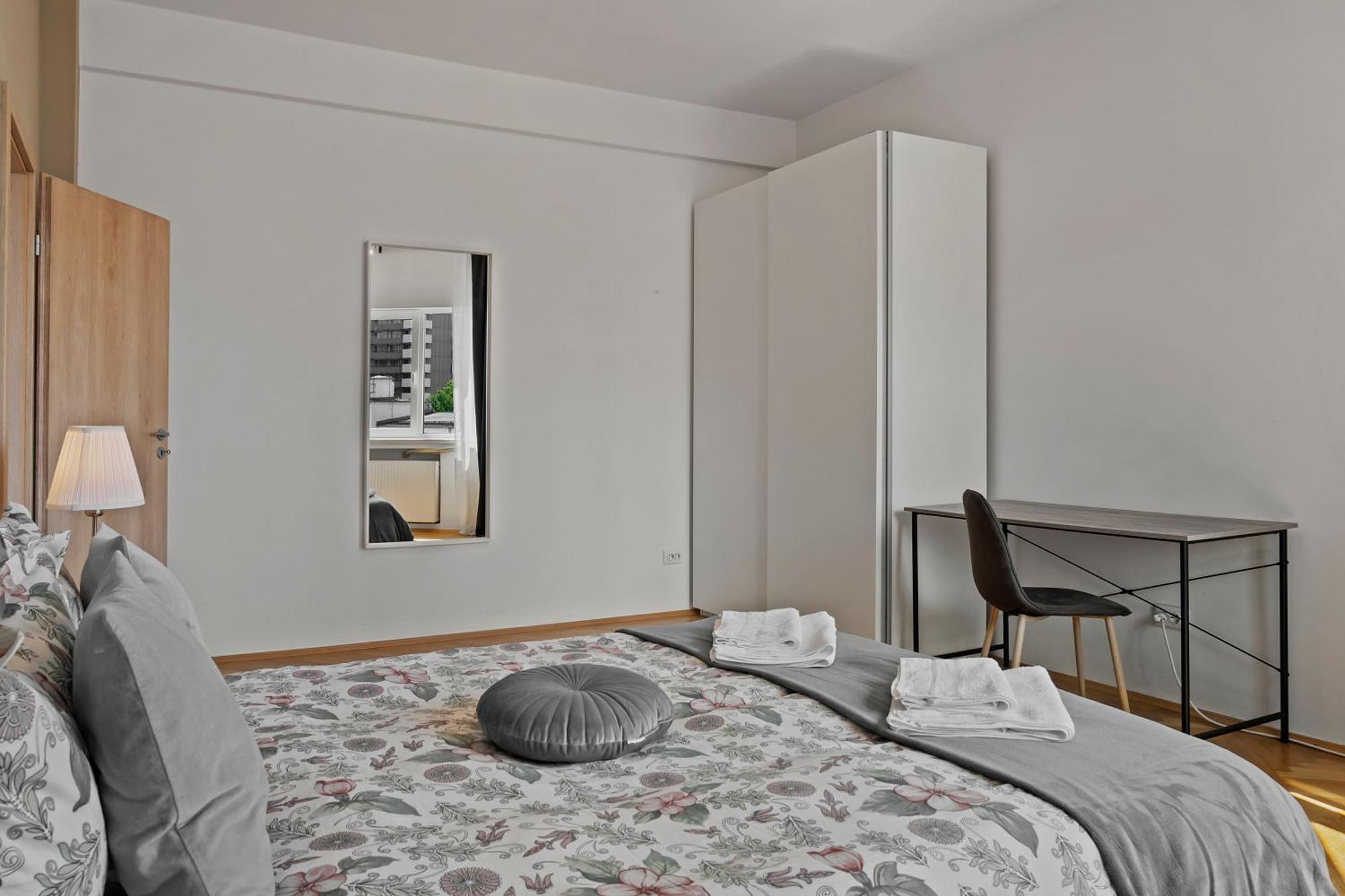 Ultracentral Dreamland Apartment 3 Bdrm Bukarest Exteriör bild